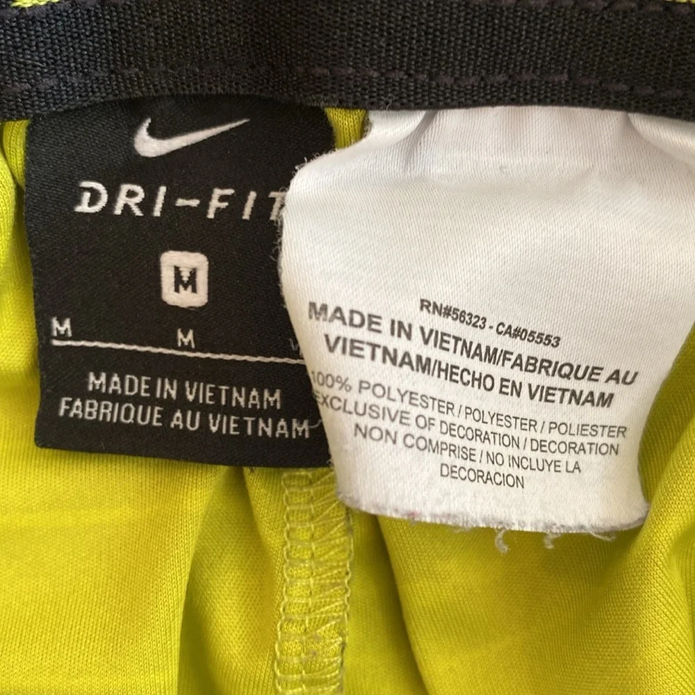 Nike Boys Dri-Fit Shorts -‎ Black Yellow - Medium